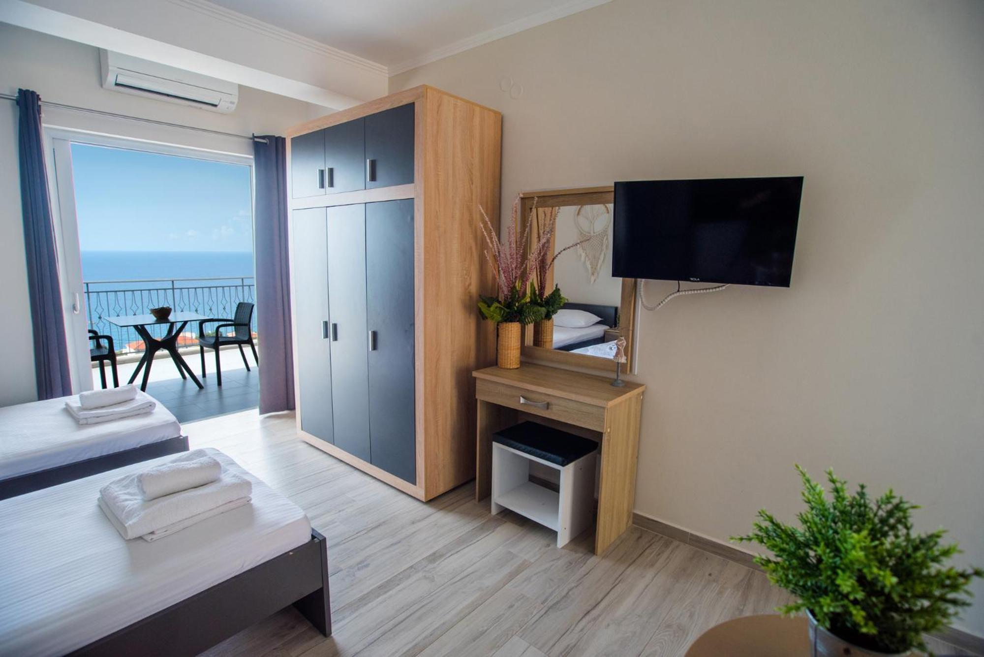 Nirvana Homes Vlachata Exteriör bild
